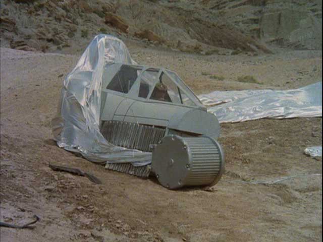 A Viper escape pod, complete with deployed parachute (The Return of Starbuck).