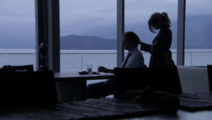 Amanda and Daniel grieve, 1x01.jpg