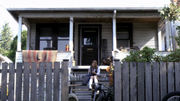 Thumbnail for File:Lacy Rand's House, 1x03.jpg