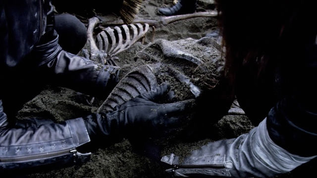File:3x11 Earth Cylon Centurion.JPG