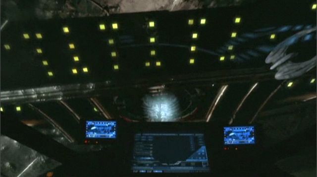 File:Raptorenteringbaseship.jpg