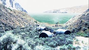 Algae planet base camp.jpg