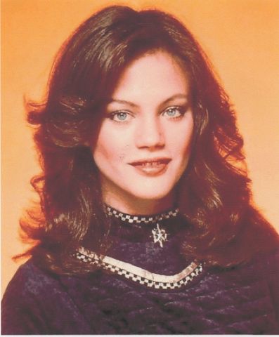 File:Athena Orange Background.jpg