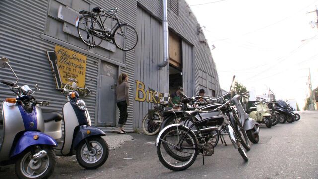 File:Caprica - Gravedancing - Bike Kitchen.jpeg