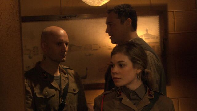 File:Caprica - The Dirteaters - Herac Soldiers.jpg