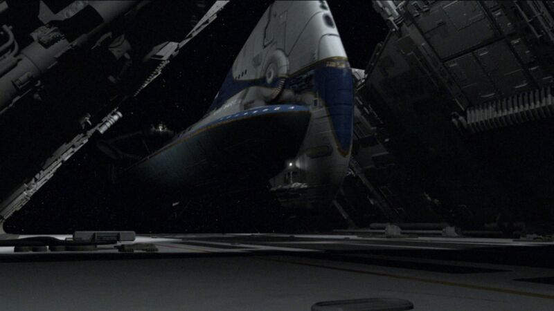 File:ColonialOneDocking Water.JPG