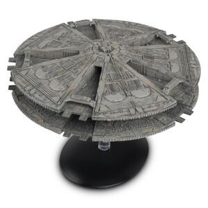 Eaglemoss - BSG 5 - Baseship - 6.jpg