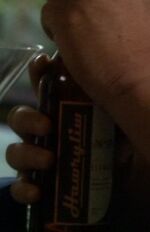 Thumbnail for File:Hawryliw bottle.jpg