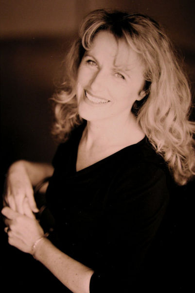 File:Marilyn Norry.jpg