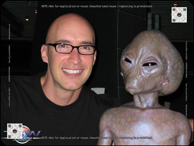 File:Morris Chapdelaine with Asgard Puppet.jpg