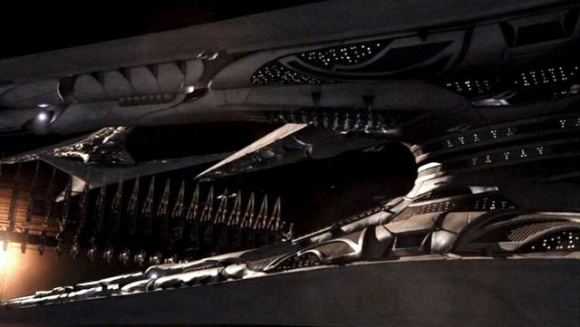 File:New Resurrection ship - surrounded by baseships.jpg