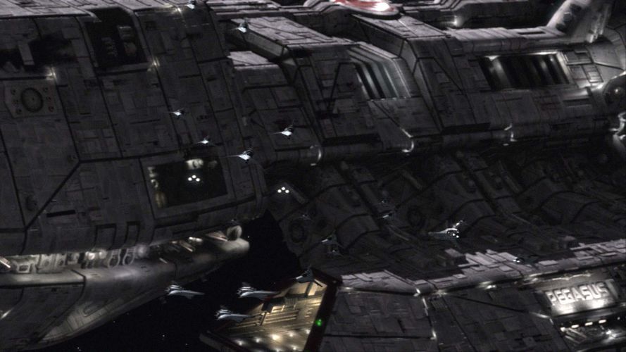 バイパーMk.VIIが左側フライト・ポッドに着艦