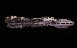 Gefängnisschiff mit Markierungen