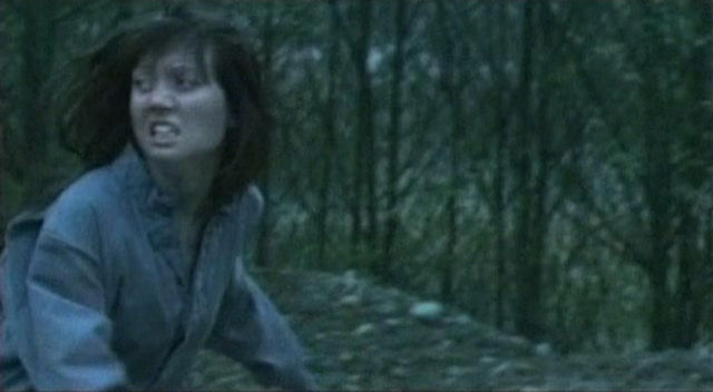 File:Season3 CallyRunning.jpg