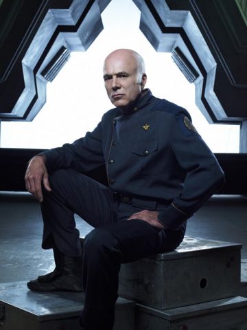 File:Season 3 Saul Tigh.jpg