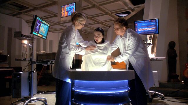 File:Zoe reborn, 1x18.jpg